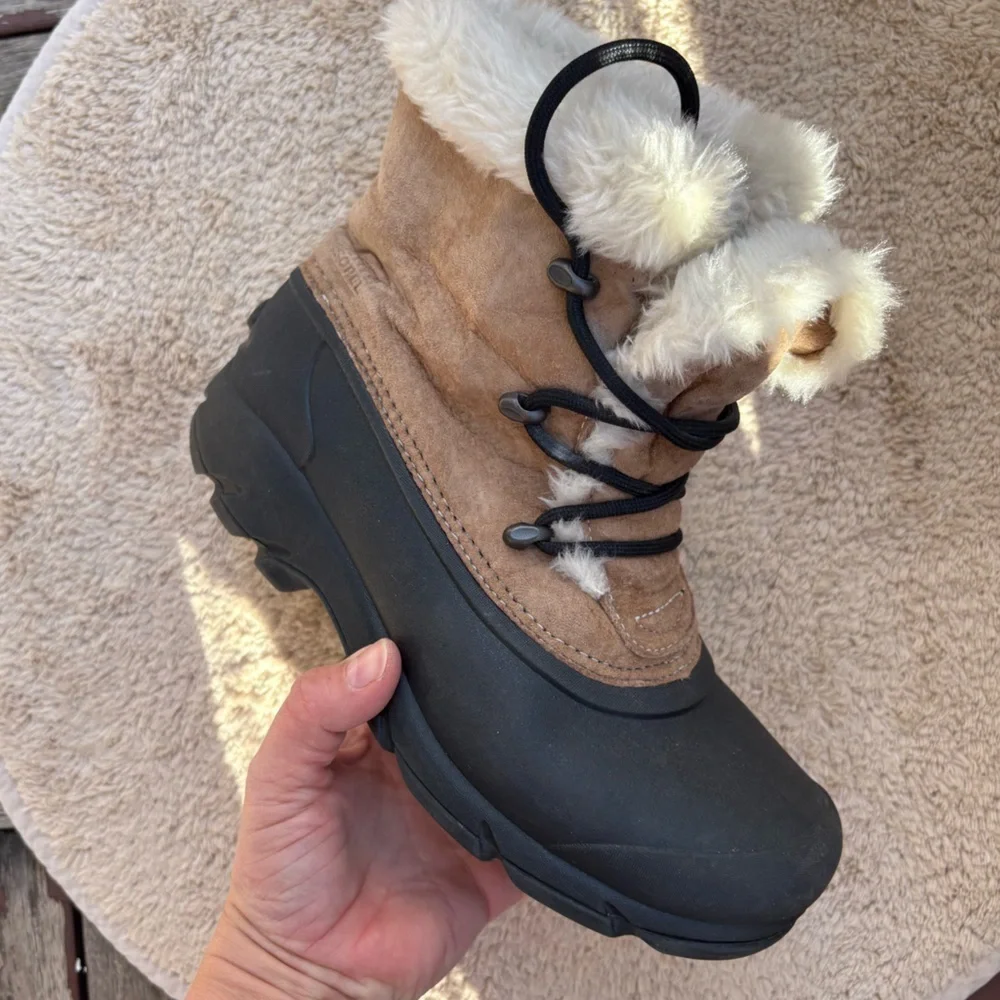 Sorel women’s Snow Angel Lace Boots Waterproof Winter Boots sz 7 US - Picture 1 of 9